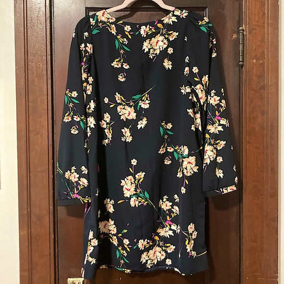 Navy floral shift dress by Lulu’s - Picture 2 of 5